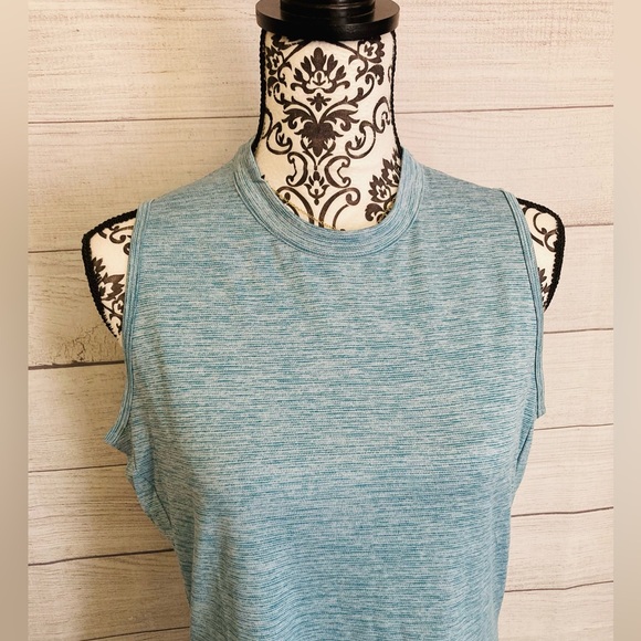 Adidas | NWT Women’s Athletic High Neck Sleeveless Top - Picture 2 of 8